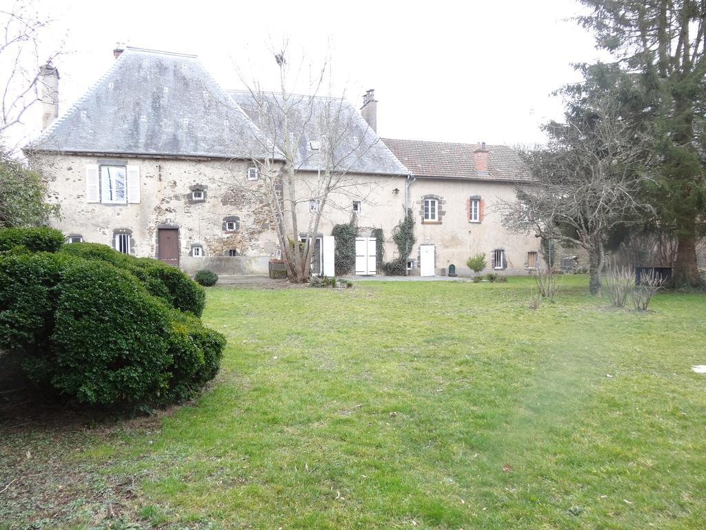 La Bromontoise Chambres d'Hôtes Pontgibaud Exterior foto