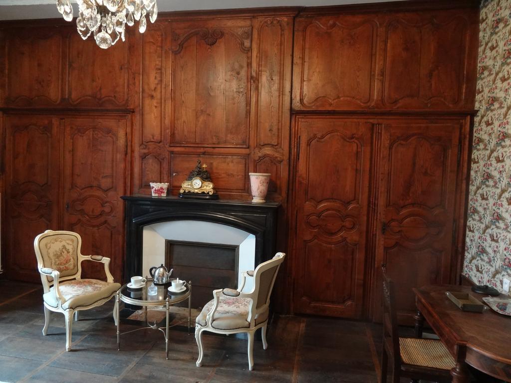 La Bromontoise Chambres d'Hôtes Pontgibaud Quarto foto