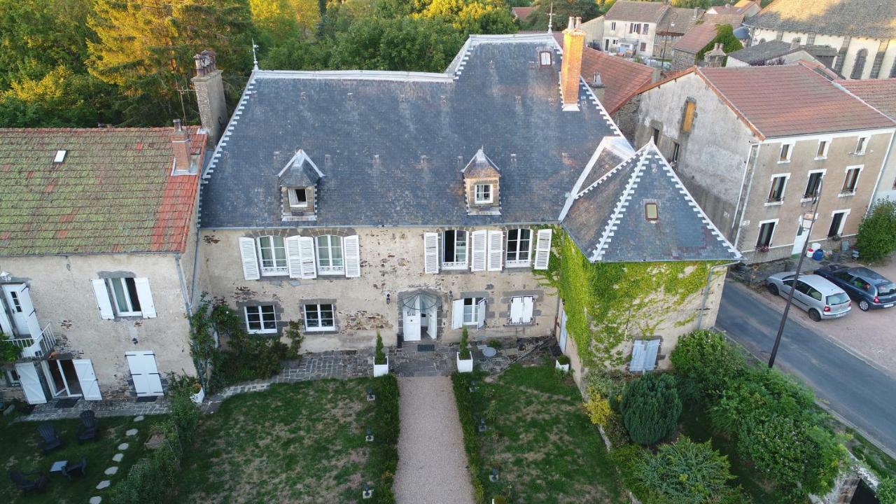 La Bromontoise Chambres d'Hôtes Pontgibaud Exterior foto